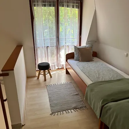 Renata Apartment *